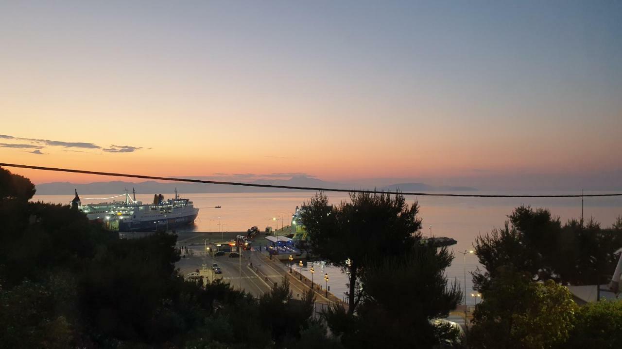 The Anchor - Next To The Port, Airport & Athens Apartment Rafina  Ngoại thất bức ảnh